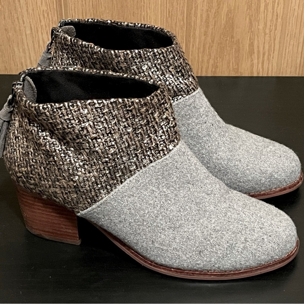 Toms Leila Felt Shine Boucle Bootie Women's Size 8 Streetwear Fall Essentials